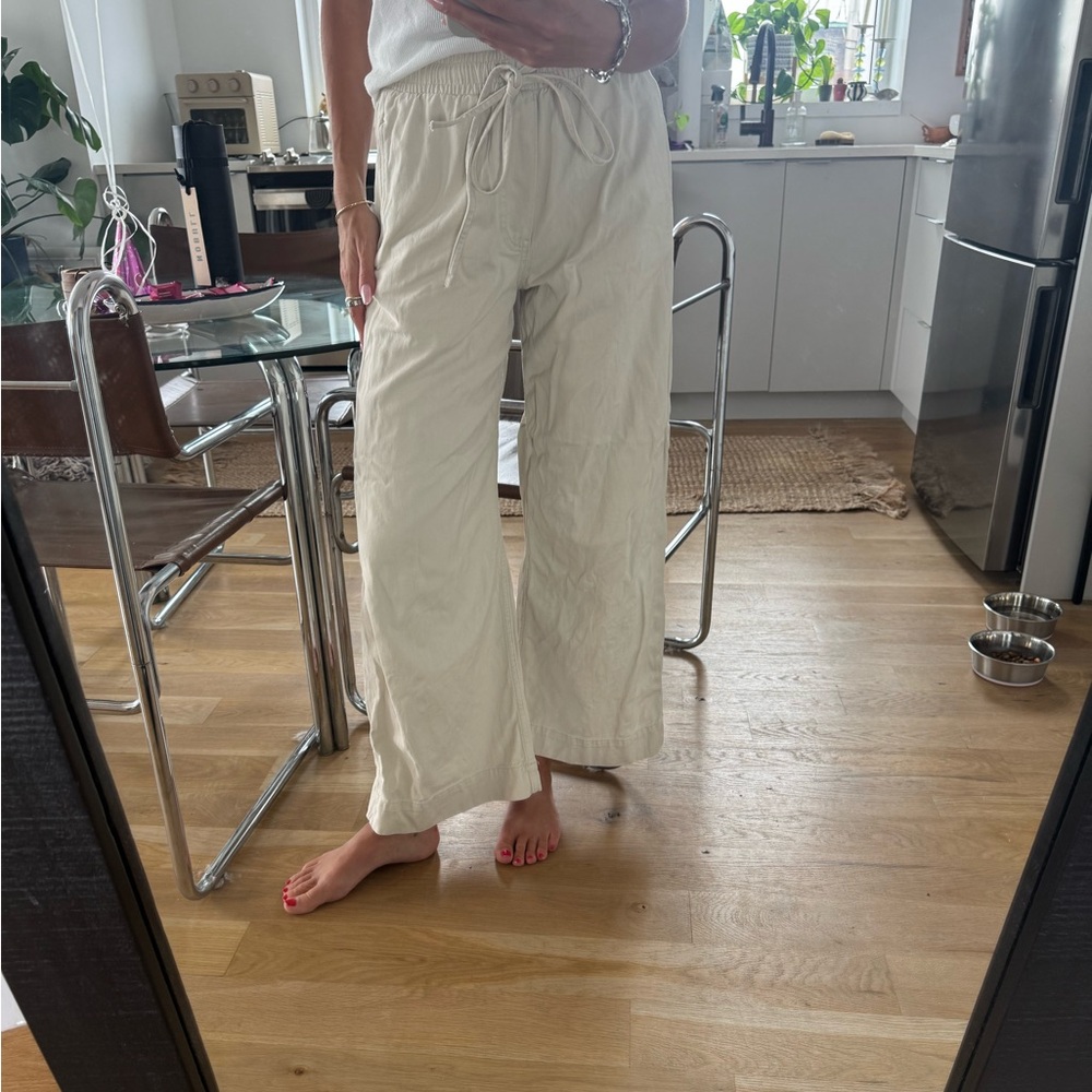 COS Cream Wide-Leg Pants High-Waisted